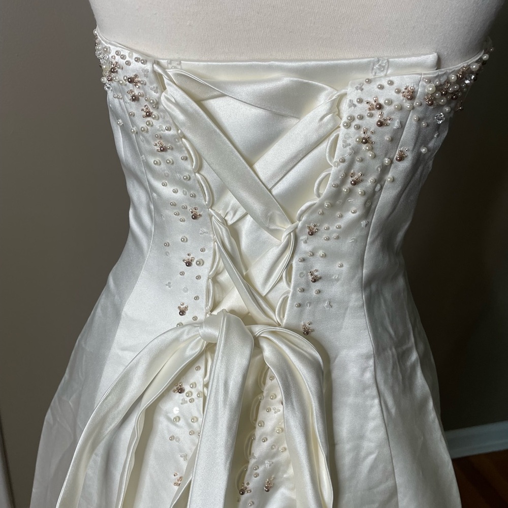 Beautiful bridal dress semi formal in ivory and champagne